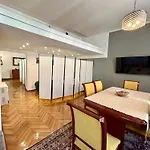 Vintage Senacka 3 Apartment
