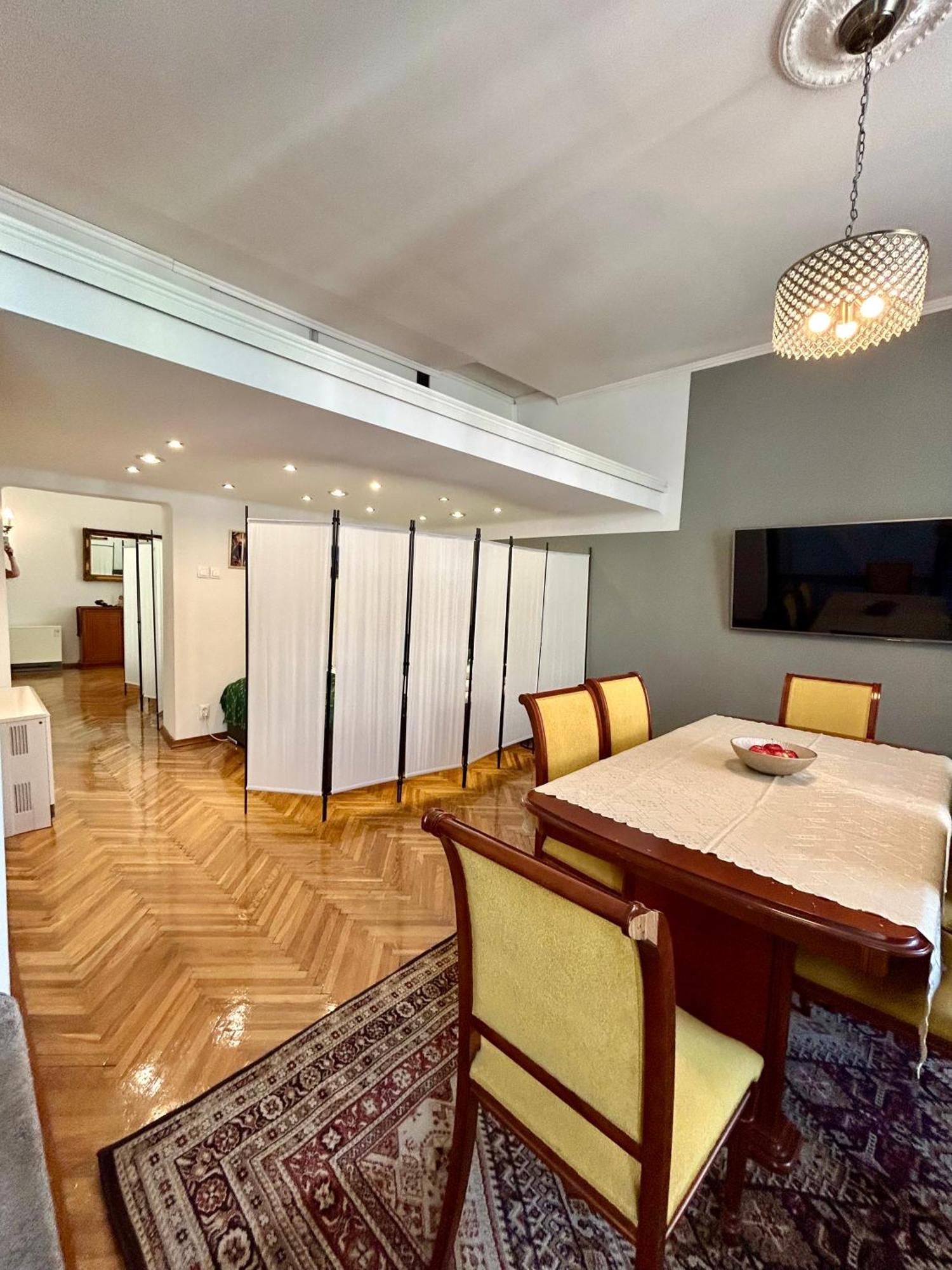 Apartament Vintage Senacka 3