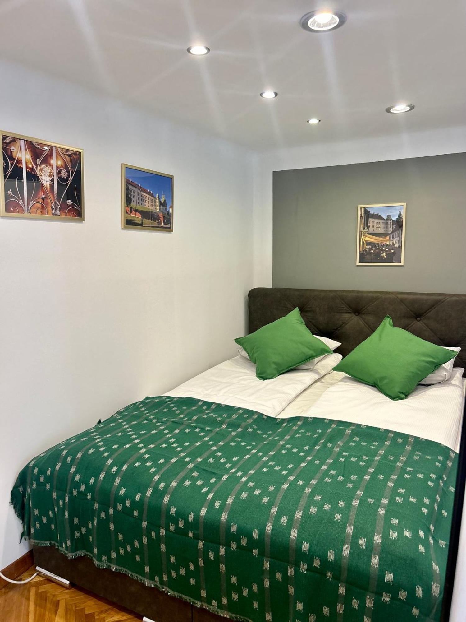 Apartament Vintage Senacka 3